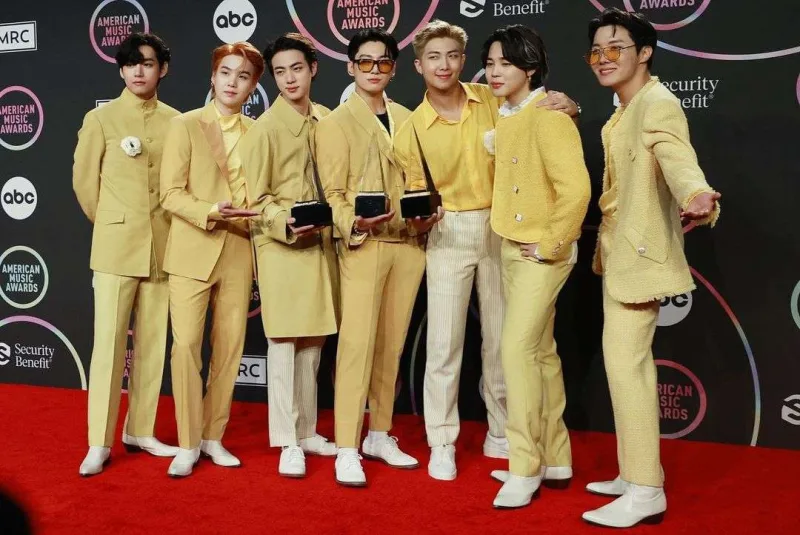 Qırmızı xalçaya damğa vuranlar...