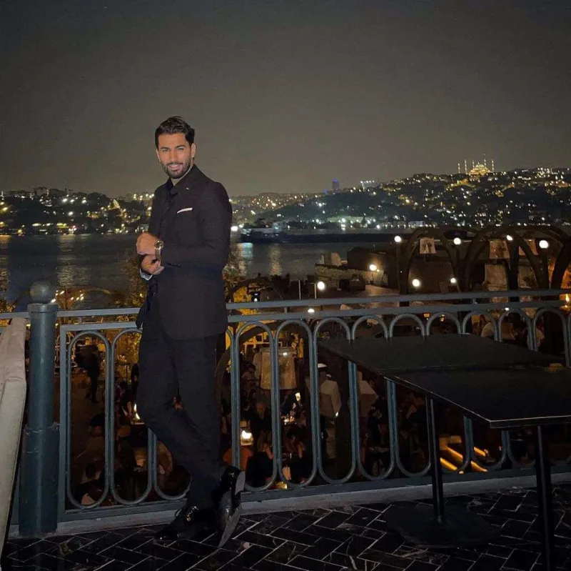 Türk idmançı azərbaycanlı arvadından 1 milyon istəyir