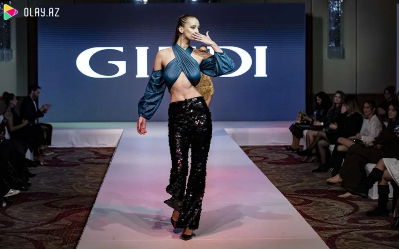 Dalaşanlar, öpüşənlər və ... - Moda Həftəsi belə bitdi