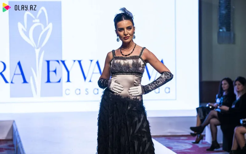 Dalaşanlar, öpüşənlər və ... - Moda Həftəsi belə bitdi