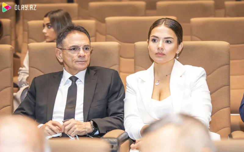 Mədət Quliyev xanımı ilə qala gecəsində - Fotolar