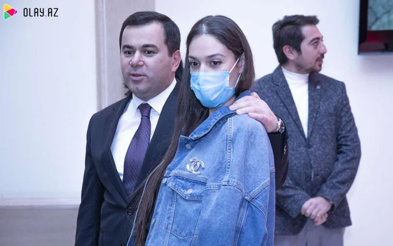 Məmurlar xanımları ilə qalada - Fotolar