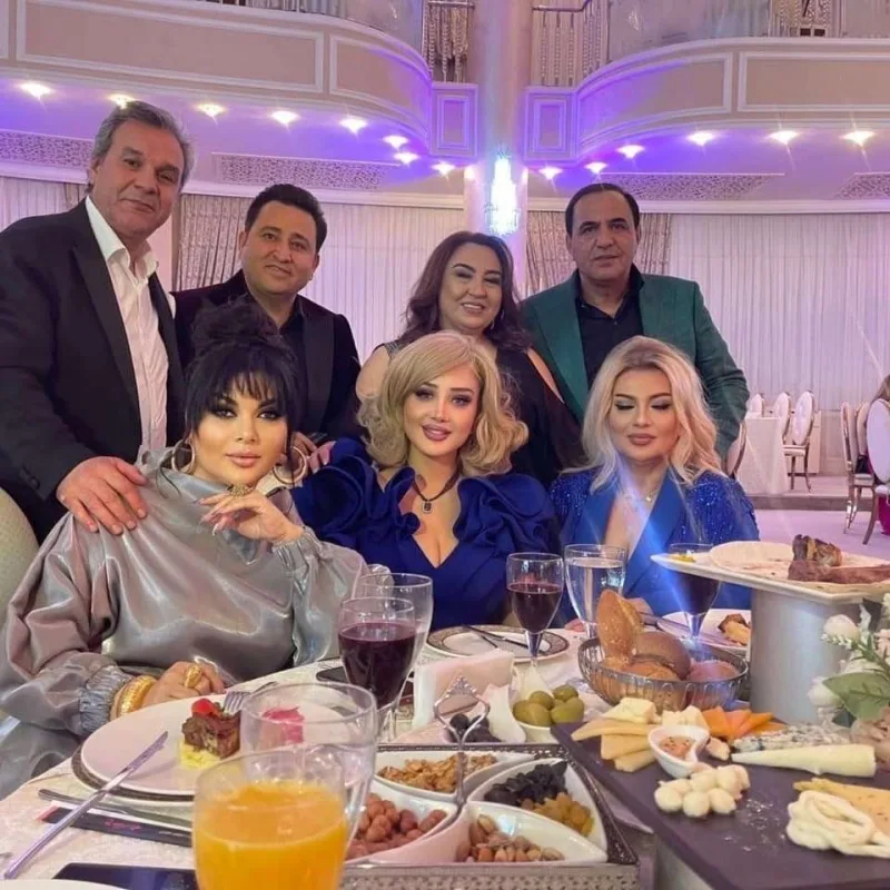 Toyda kim necə görünürdü? - Ən çox qaranı seçdilər