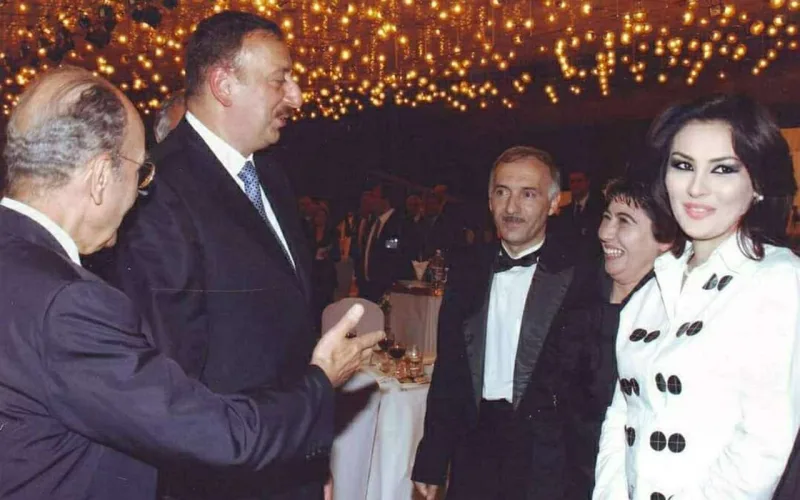 Onlar da Prezidenti təbrik etdi