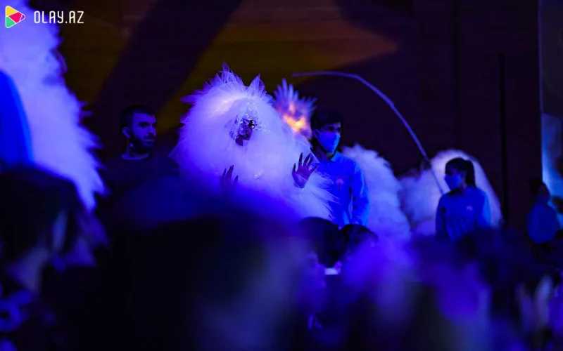 Məşhurlar övladları ilə “Cırtdan”ı izlədi- Fotolar