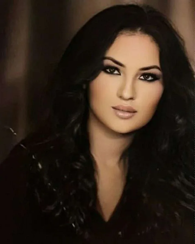 Aybəniz Haşımovanın həyatı kitab olur