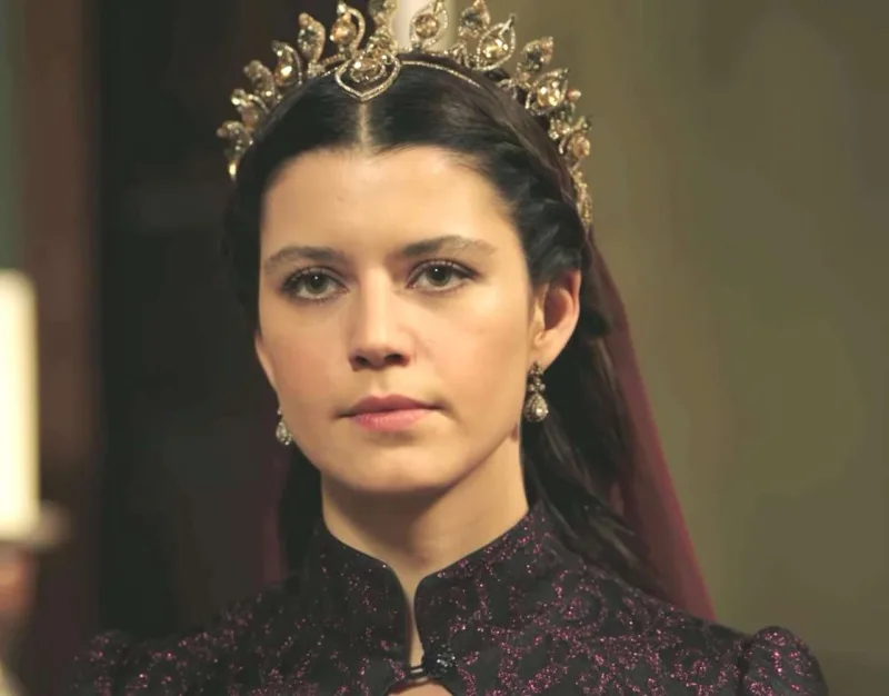 “Ən uğursuz layihəm “Kösem”dir” – Beren Saatdan etiraf
