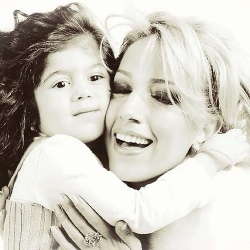 Məşhurlarımızın ilk instaqram addımları...