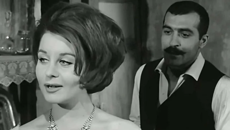 Əfsanəvi ulduzun unudulmaz filmləri...