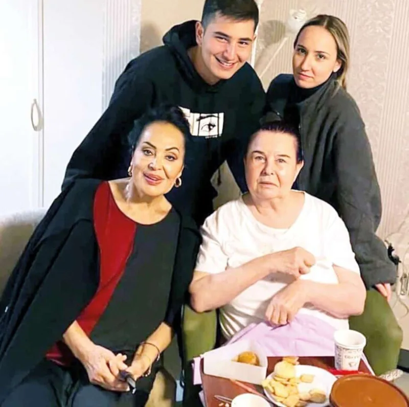 “Güldüyümüz günlər üçün darıxacam” - Türkan Şoray