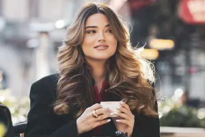 “Anam müğənni olmağımı istəmədi” – Mələkxanımın qızı