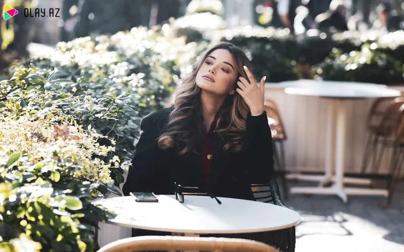 “Anam müğənni olmağımı istəmədi” – Mələkxanımın qızı