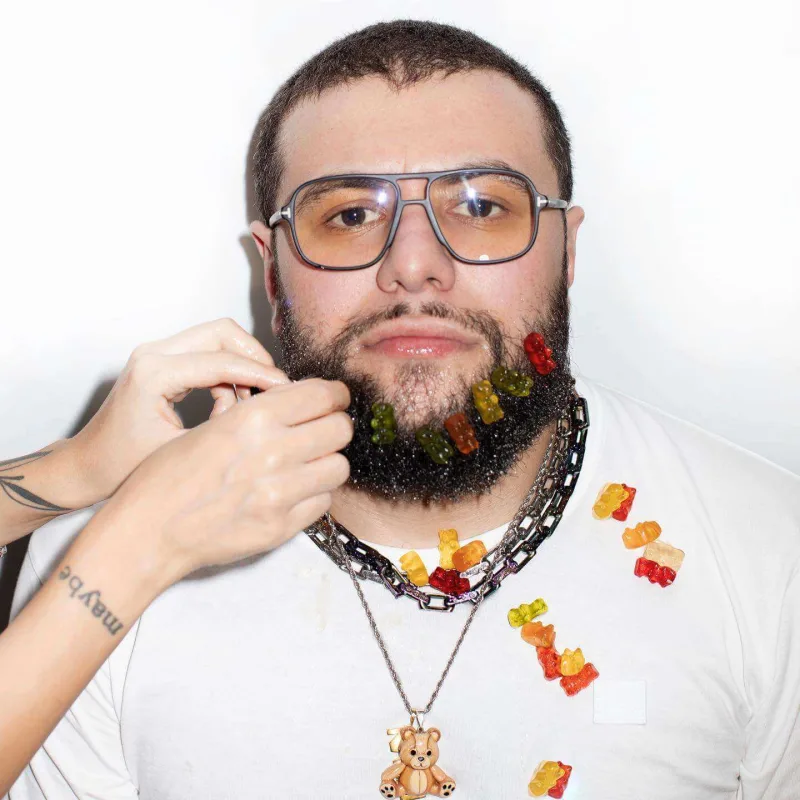 Xəyyamdan Nəvaiyə sərt tənqid