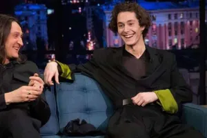 Fanatı azərbaycanlı aktyora büstqalterini atdı