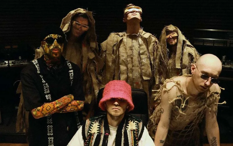 Alinanı onlara dəyişirlər