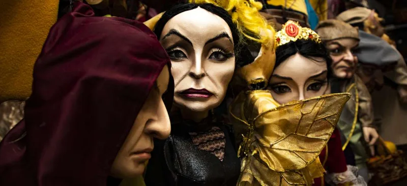Kukla boyda dünyalar... - Teatrdan reportaj + Video