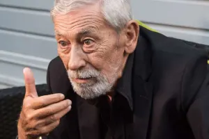 “Zelenski kişi kimi kişidir” - Kikabidze