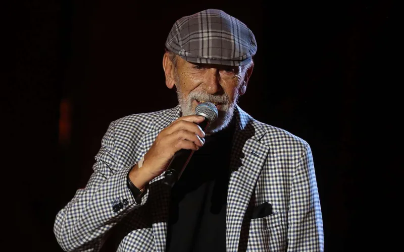 “Zelenski kişi kimi kişidir” - Kikabidze