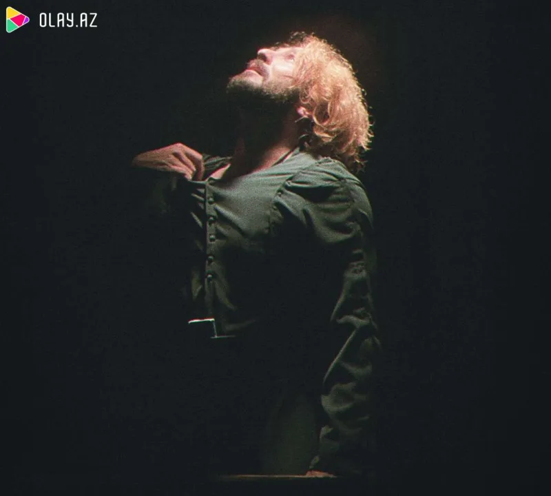 Təhsil naziri “Mənəm mən...” tamaşasında - Video