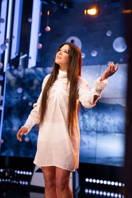 Ruslana Eldarla Nigara müraciət etdi