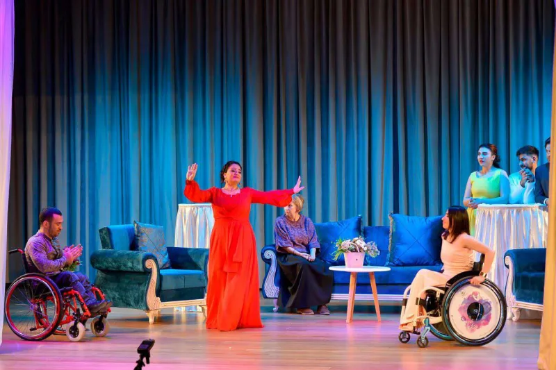 "Solğun sevgilər” yeni səhnəsində