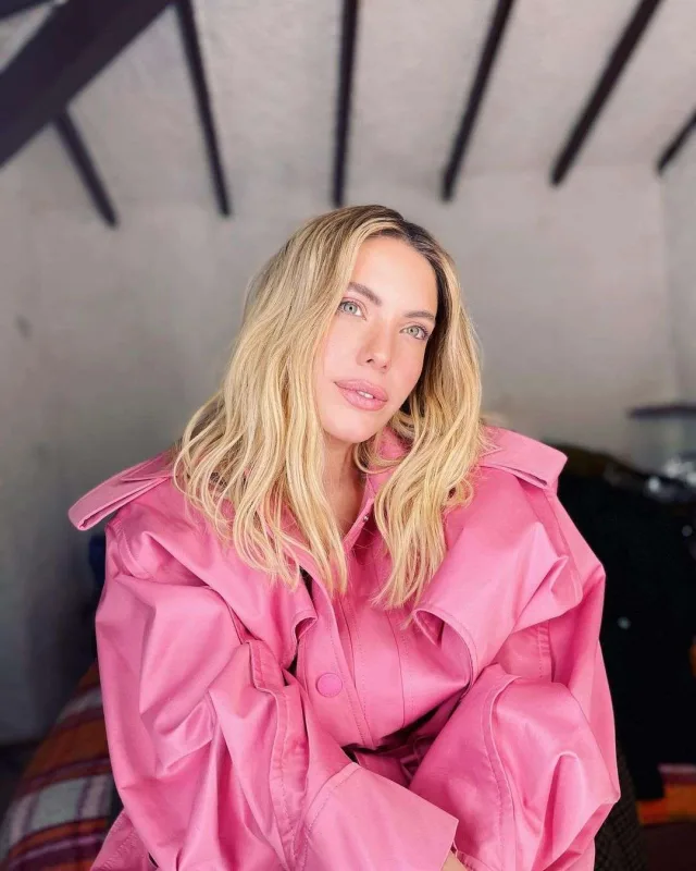 Eda məşhur jurnala pozalar verdi