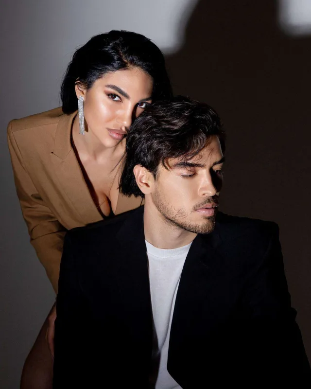 Azərbaycanlı modeldən türk ərinə ad günü təbriki