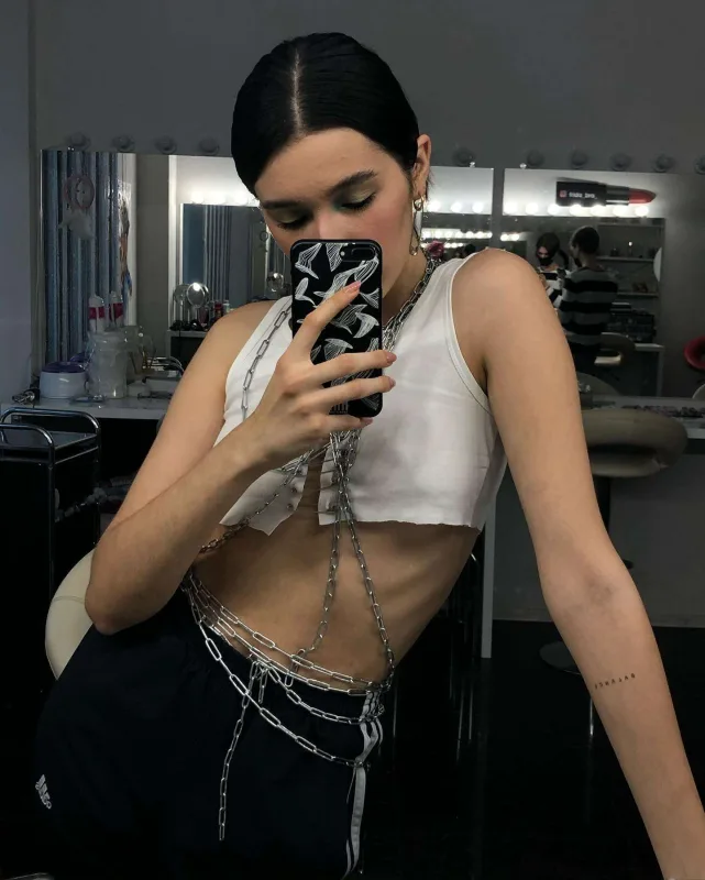 Ukraynalı qız müharibədə fenomen oldu