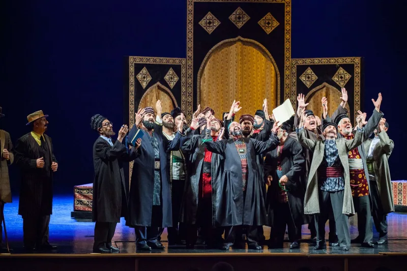 Milli Teatr Günüdür!