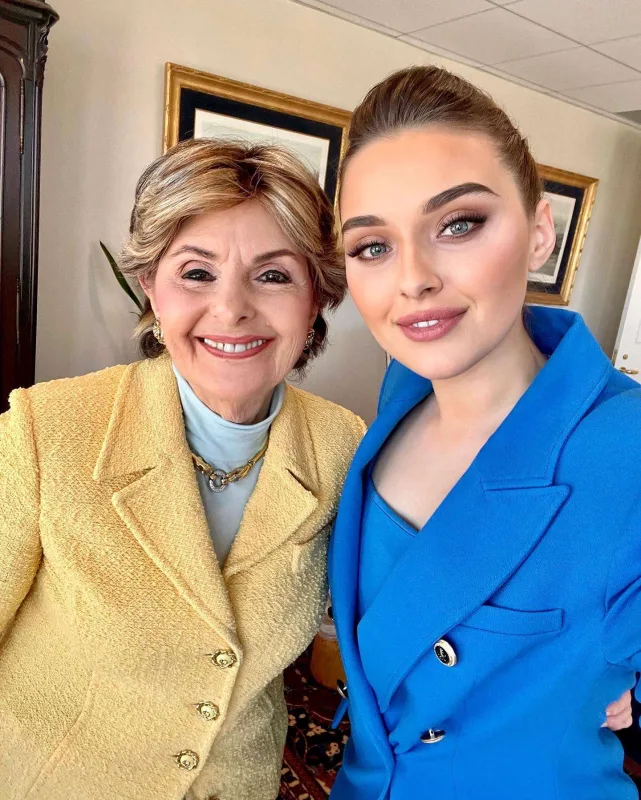 Ukrayna gözəli silah yardımı istədi