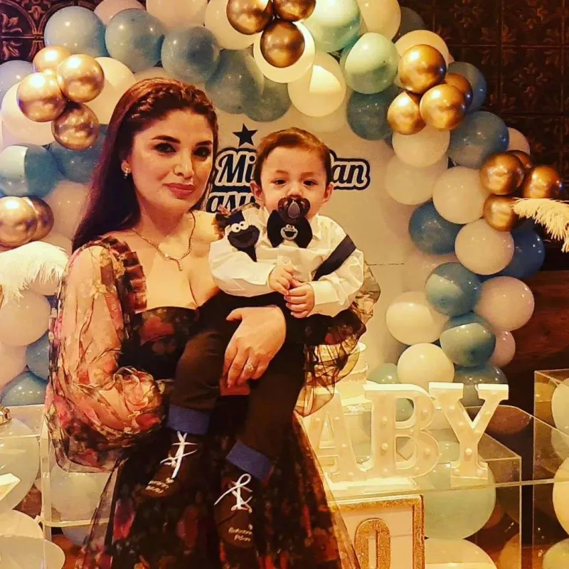 “Kamerton”un Gülnarəsi oğluna doğum günü etdi