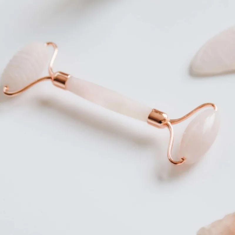 Səhər üzdə yaranan şişkinliyi aradan qaldırmağın 5 yolu