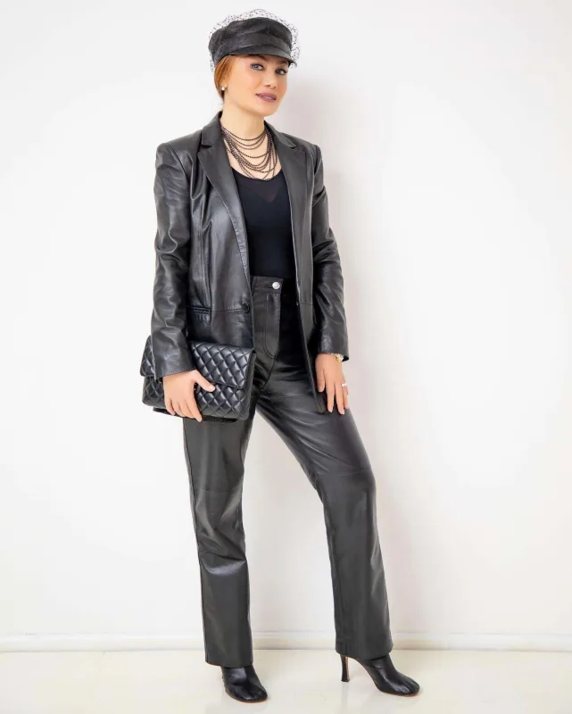 Şapkalarla fərqli tərz yaradan Ruhi Əliyeva