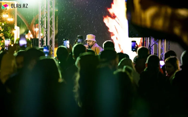 Məşhurlar xalq konsertində!