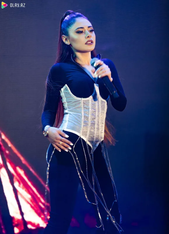 Məşhurlar xalq konsertində!