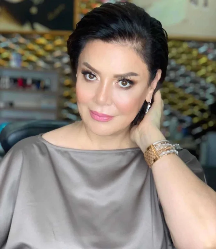 “Özünü danışdırmasam da, sənətinə qiymət verirəm”