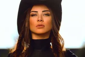 Aysel qəzaya düşüb