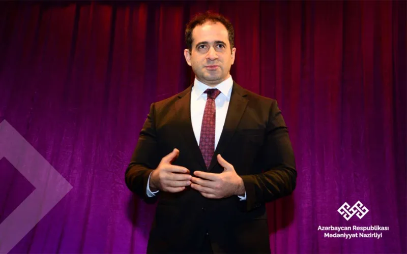 Mehriban Ələkbərzadə kollektivə təqdim olundu