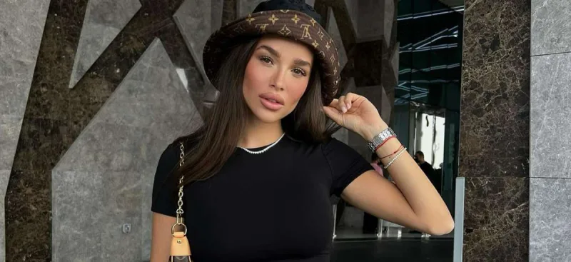 Ezgi Fındık azərbaycanlı bəylə sevgilidir