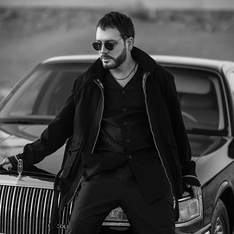 “Rəsulun kompleksi var, zövqünü dəyişməlidir”