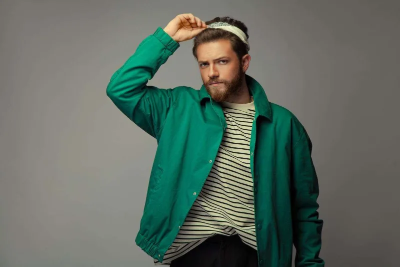 “Az qala donmuşdum”