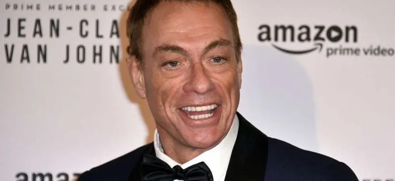 Van Damma bu ölkənin diplomatik pasportu verildi