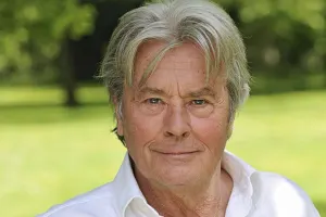 Alen Delonun ölüm xəbəri yayıldı