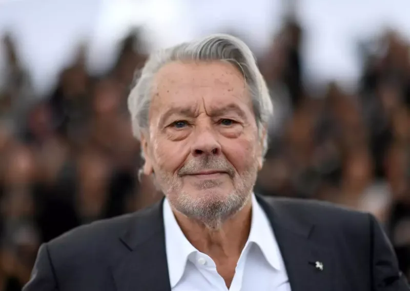 Alen Delonun ölüm xəbəri yayıldı