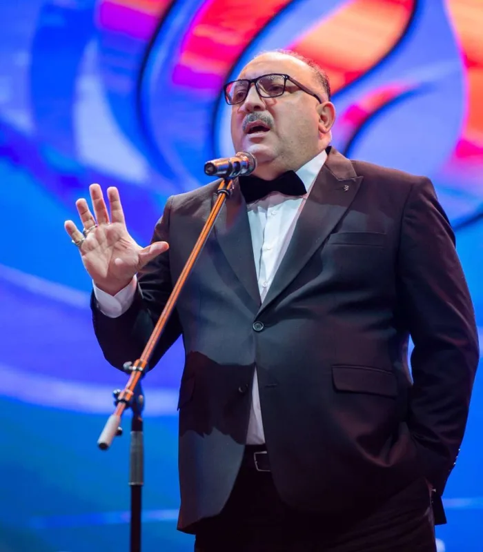 “Cem Yılmaz Fərdaya, Bəhrama baxsın”