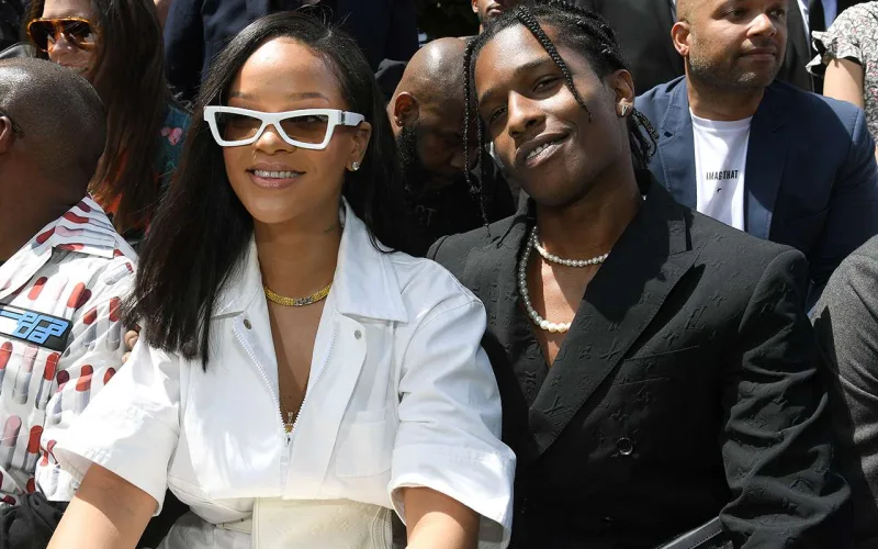 Sevgilisi Rihannaya xəyanət etdi