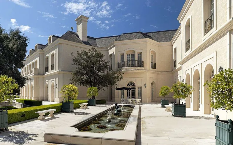 165 milyonluq villanı almaq istəyirlər