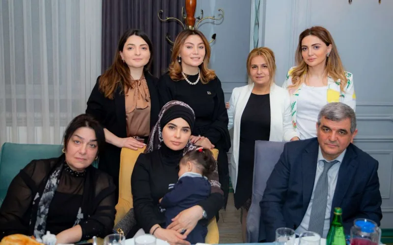 Ruhi Əliyeva şəhid anaları ilə görüşdü