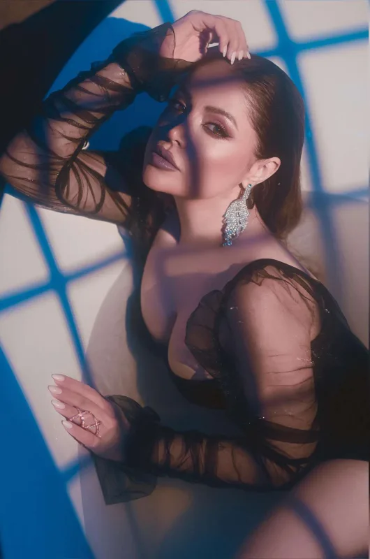 “Faiq edir, amma el qınağından qorxuram”