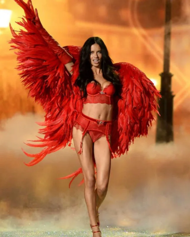 “Victoria Secret” film olur
